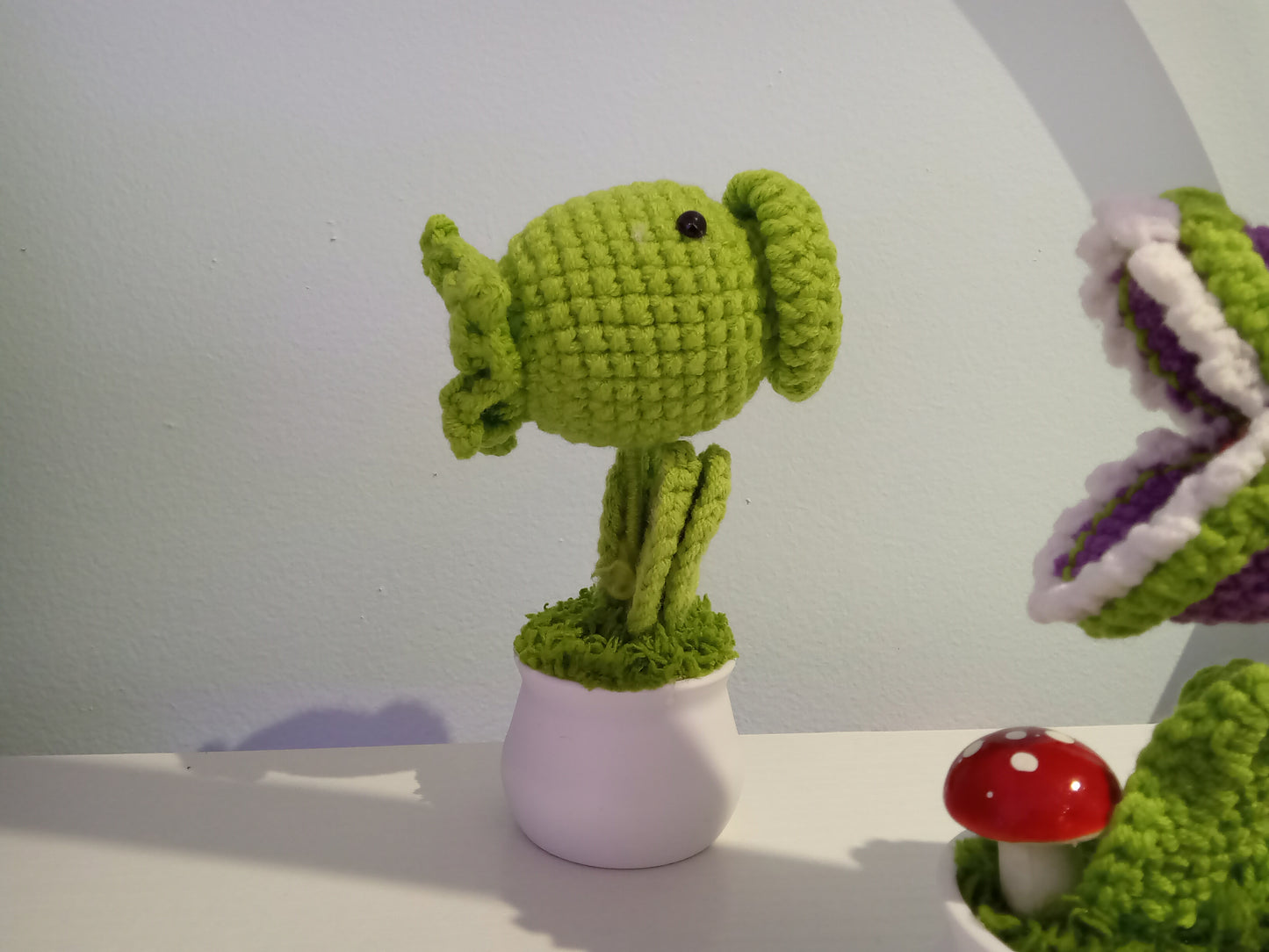 Knitted flower